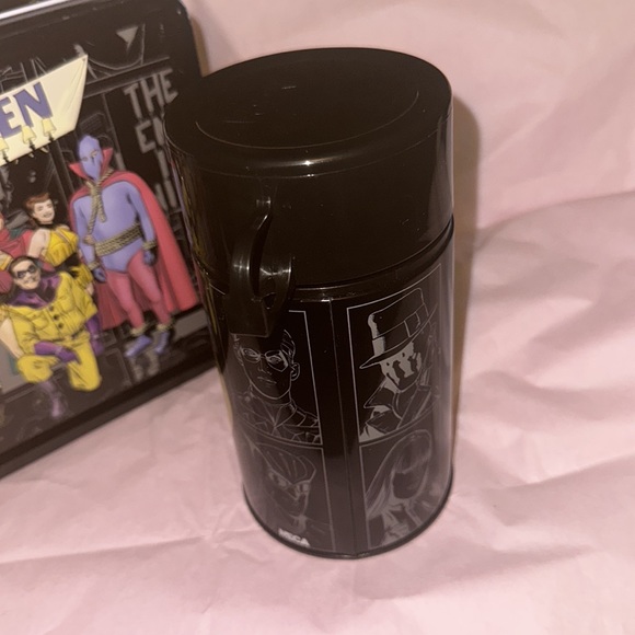 NECA Watchmen Minutemen Lunchbox w/ Thermos TM & DC Comics. Clean. - Picture 9 of 14